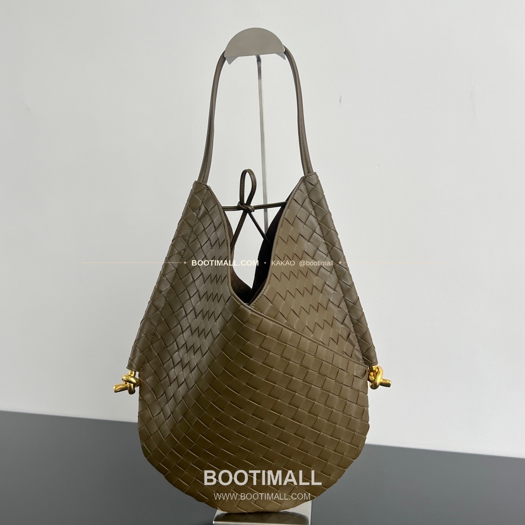 보테가베네타 인트레치아토 램스킨 구조 토트백 Bottega Veneta Intrecciato Lambskin Structured Tote Bag 740990 44cm 1