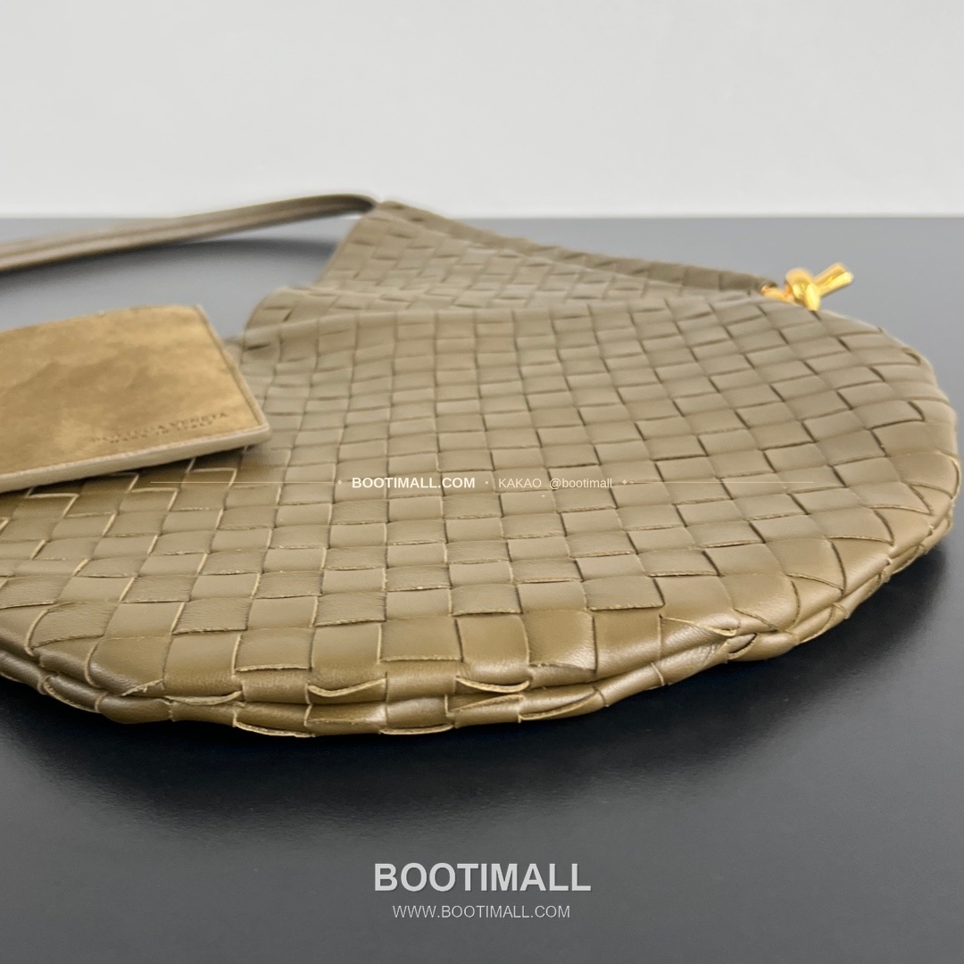 보테가베네타 인트레치아토 램스킨 구조 토트백 Bottega Veneta Intrecciato Lambskin Structured Tote Bag 740990 44cm 3