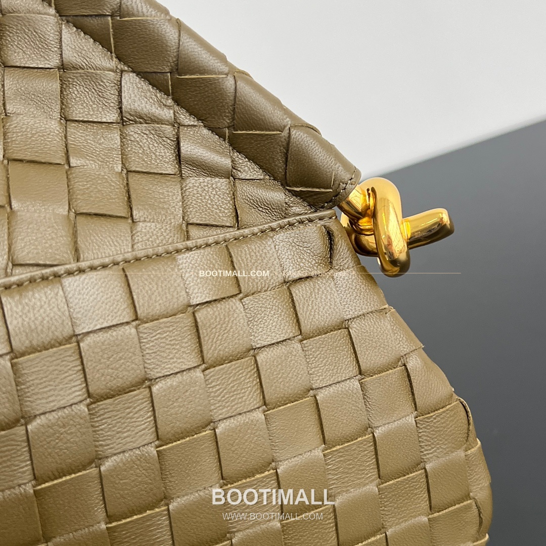 보테가베네타 인트레치아토 램스킨 구조 토트백 Bottega Veneta Intrecciato Lambskin Structured Tote Bag 740990 44cm 6