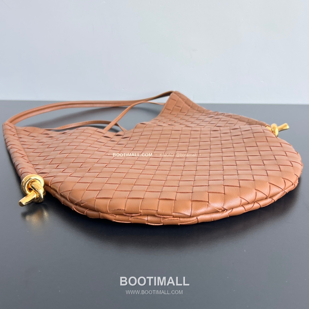 보테가베네타 인트레치아토 램스킨 구조 토트백 Bottega Veneta Intrecciato Lambskin Structured Tote Bag 740990 44cm 2