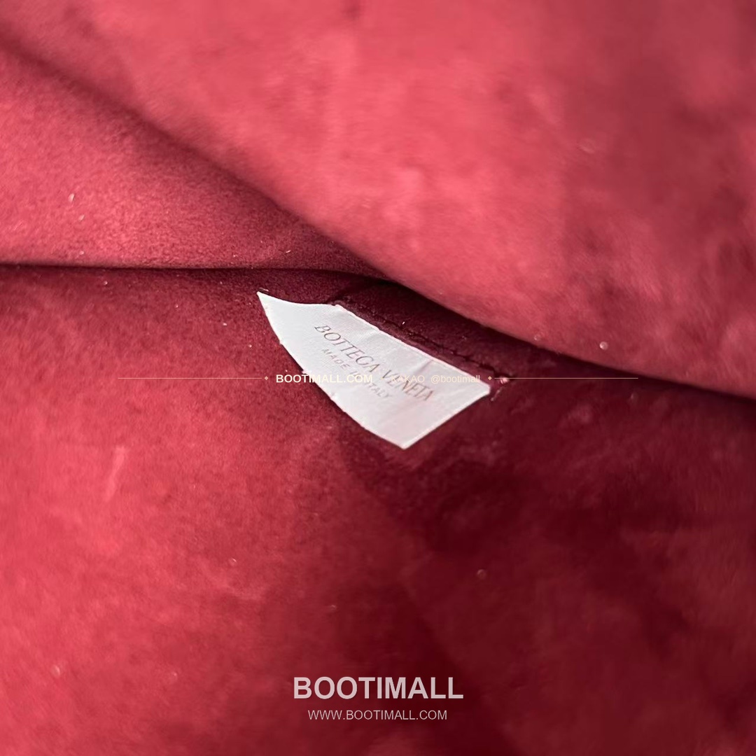 보테가베네타 인트레치아토 램스킨 구조 토트백 Bottega Veneta Intrecciato Lambskin Structured Tote Bag 740990 44cm 9