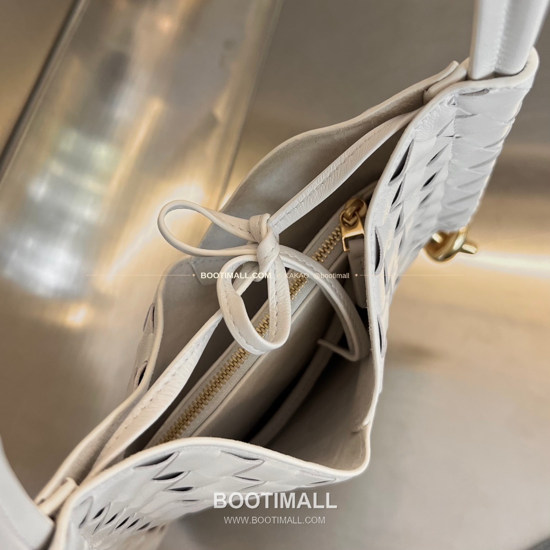 보테가베네타 인트레치아토 램스킨 구조 토트백 Bottega Veneta Intrecciato Lambskin Structured Tote Bag 740898 30cm 5