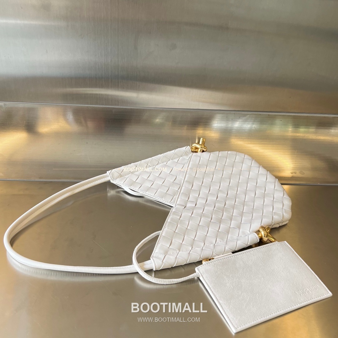 보테가베네타 인트레치아토 램스킨 구조 토트백 Bottega Veneta Intrecciato Lambskin Structured Tote Bag 740898 30cm 9