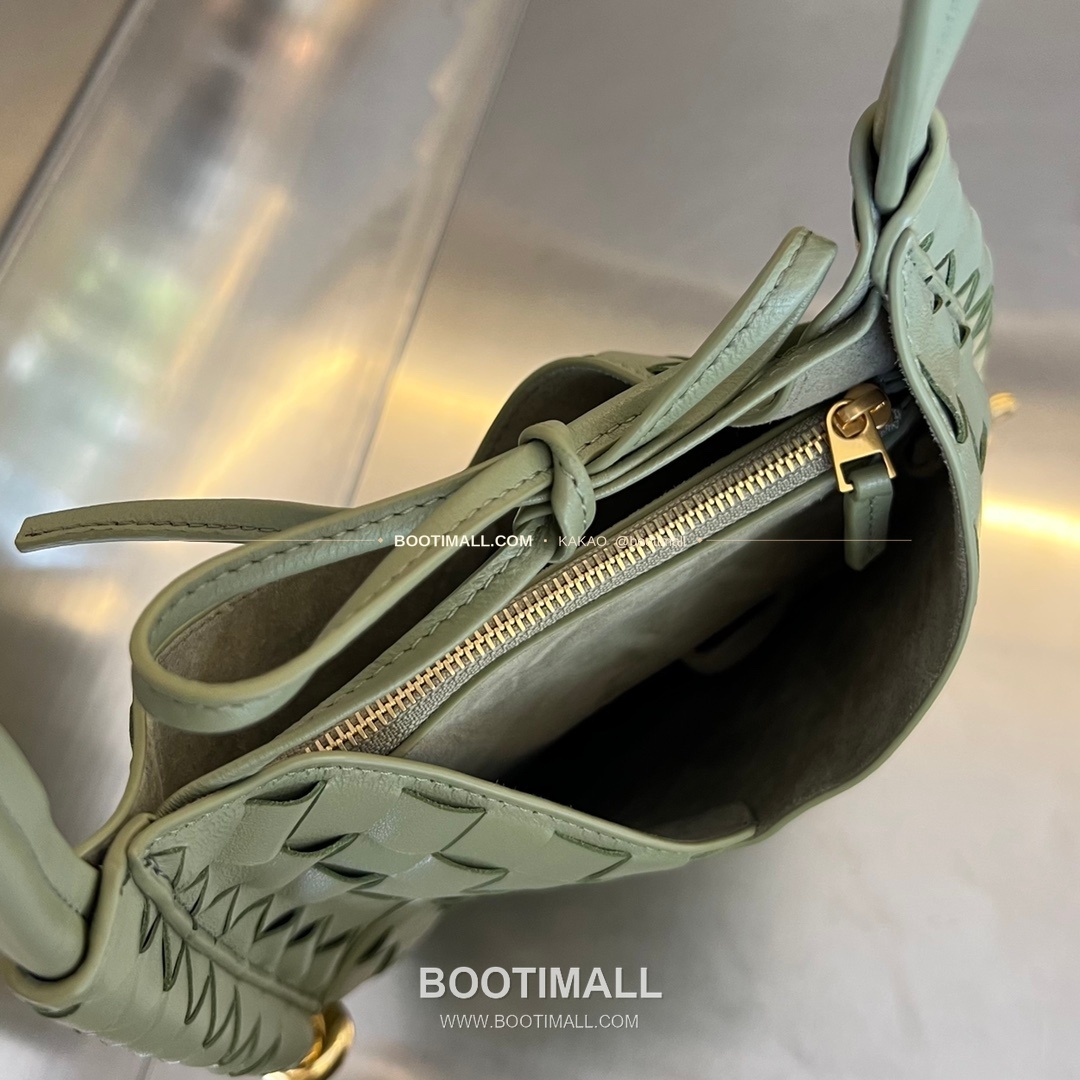 보테가베네타 인트레치아토 램스킨 구조 토트백 Bottega Veneta Intrecciato Lambskin Structured Tote Bag 740898 30cm 5