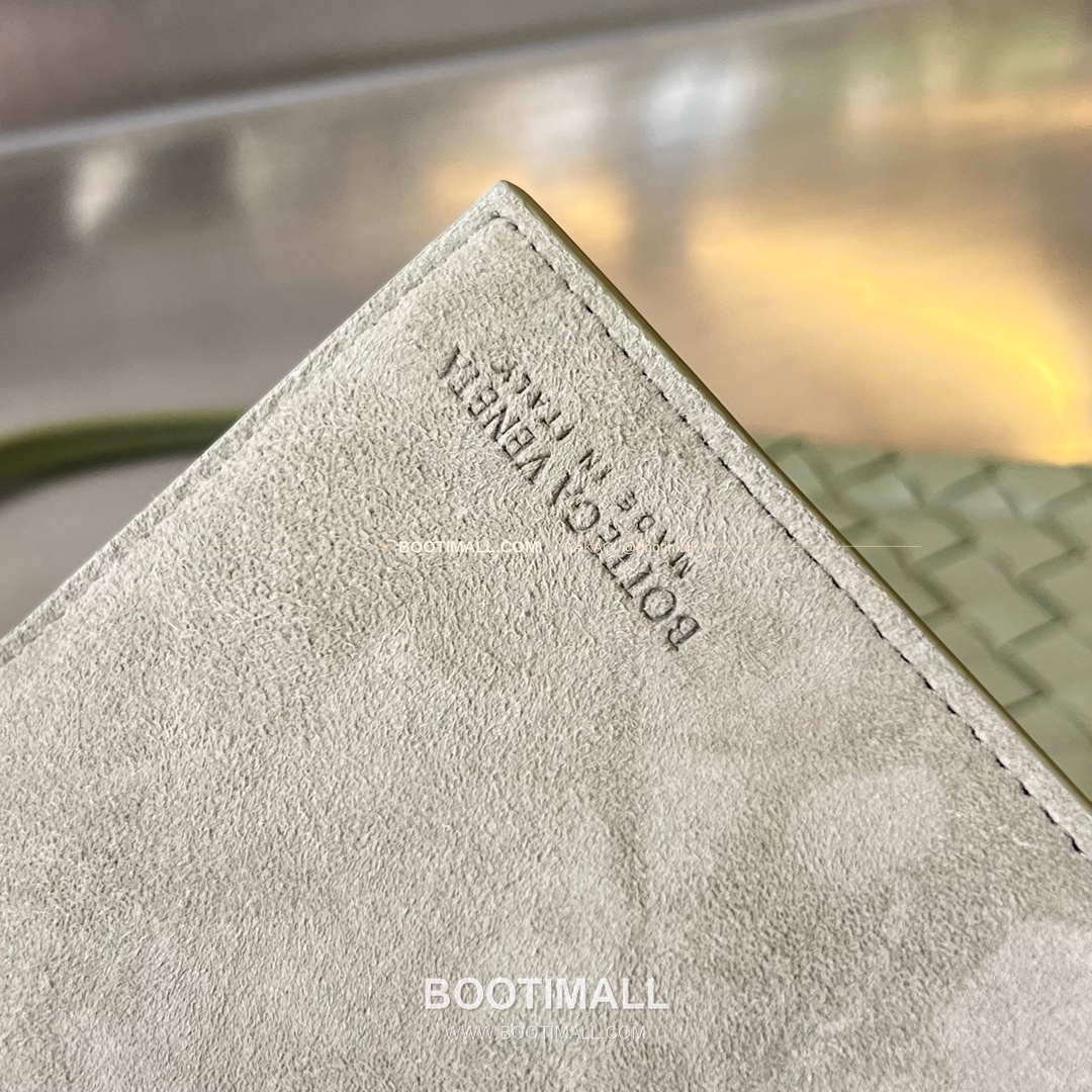 보테가베네타 인트레치아토 램스킨 구조 토트백 Bottega Veneta Intrecciato Lambskin Structured Tote Bag 740898 30cm 7