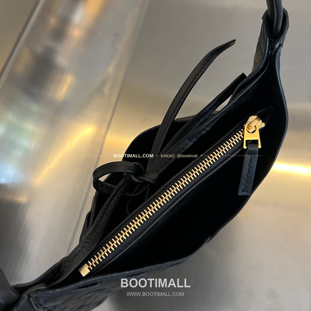 보테가베네타 인트레치아토 램스킨 구조 토트백 Bottega Veneta Intrecciato Lambskin Structured Tote Bag 740898 30cm 5