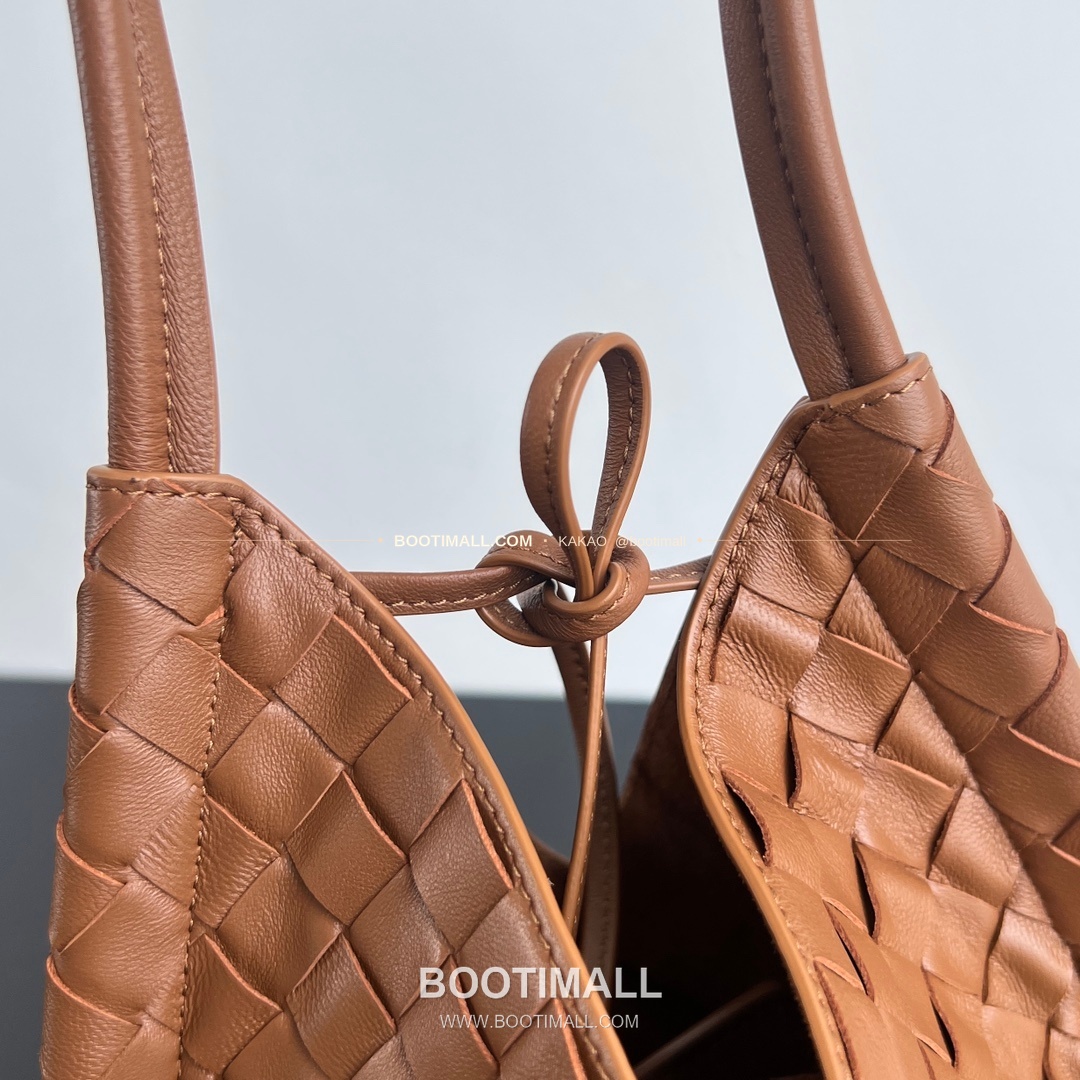 보테가베네타 인트레치아토 램스킨 구조 토트백 Bottega Veneta Intrecciato Lambskin Structured Tote Bag 740898 30cm 6