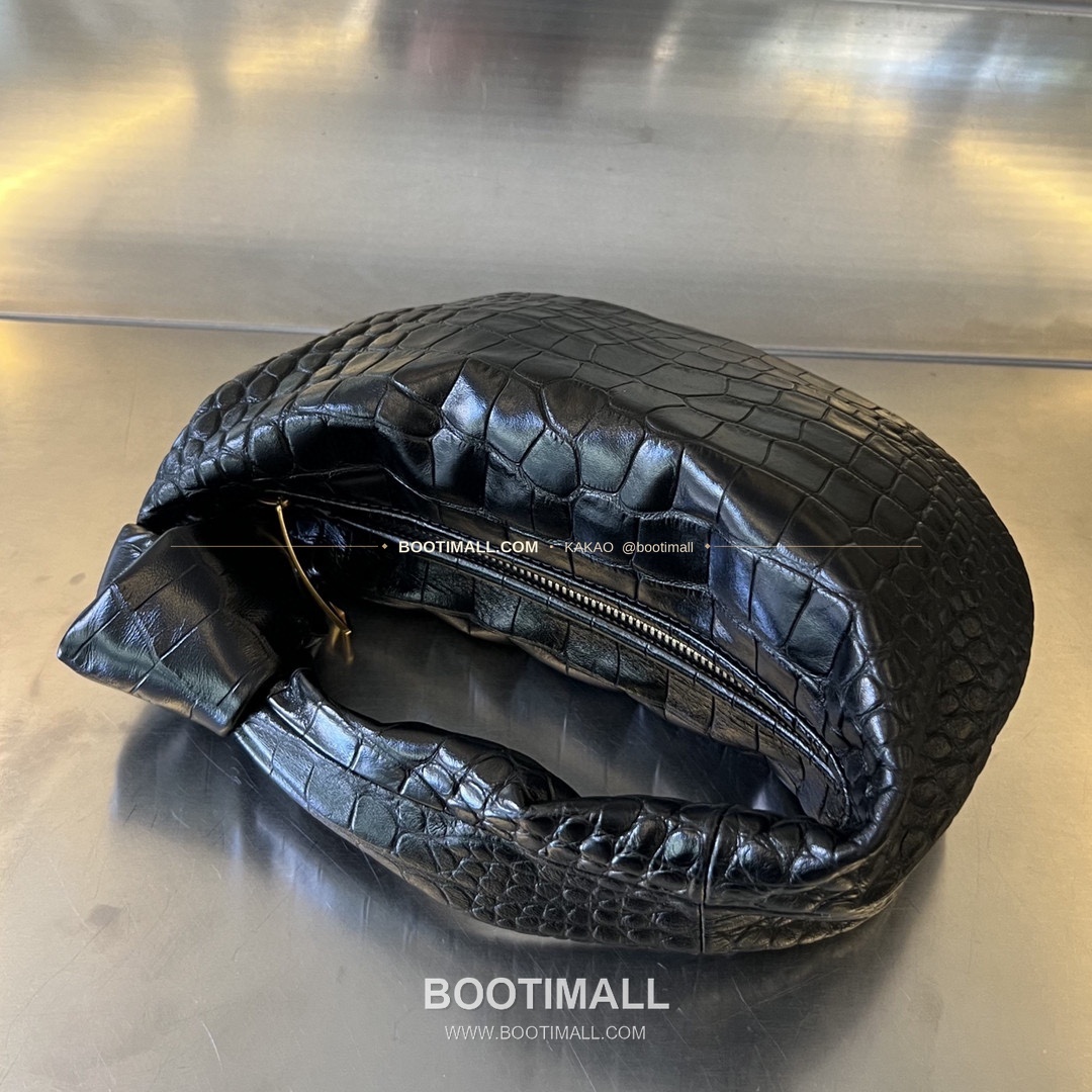 보테가베네타 카프스킨 구조 숄더백 Bottega Veneta Calfskin Structured Shoulder Bag 717709 28cm 6