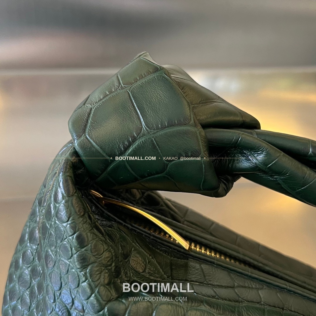 보테가베네타 카프스킨 구조 숄더백 Bottega Veneta Calfskin Structured Shoulder Bag 717709 28cm 3