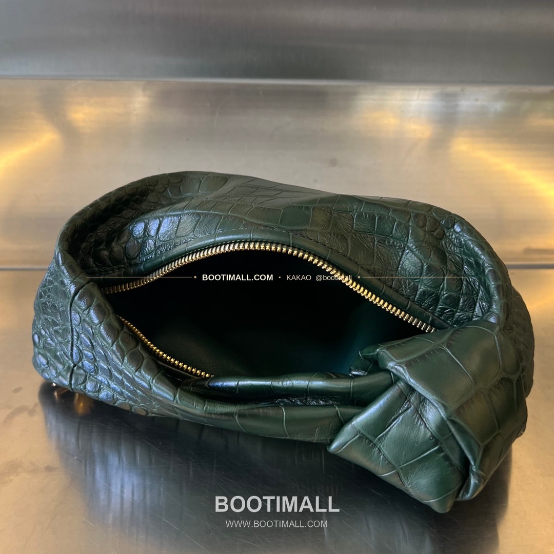 보테가베네타 카프스킨 구조 숄더백 Bottega Veneta Calfskin Structured Shoulder Bag 717709 28cm 6