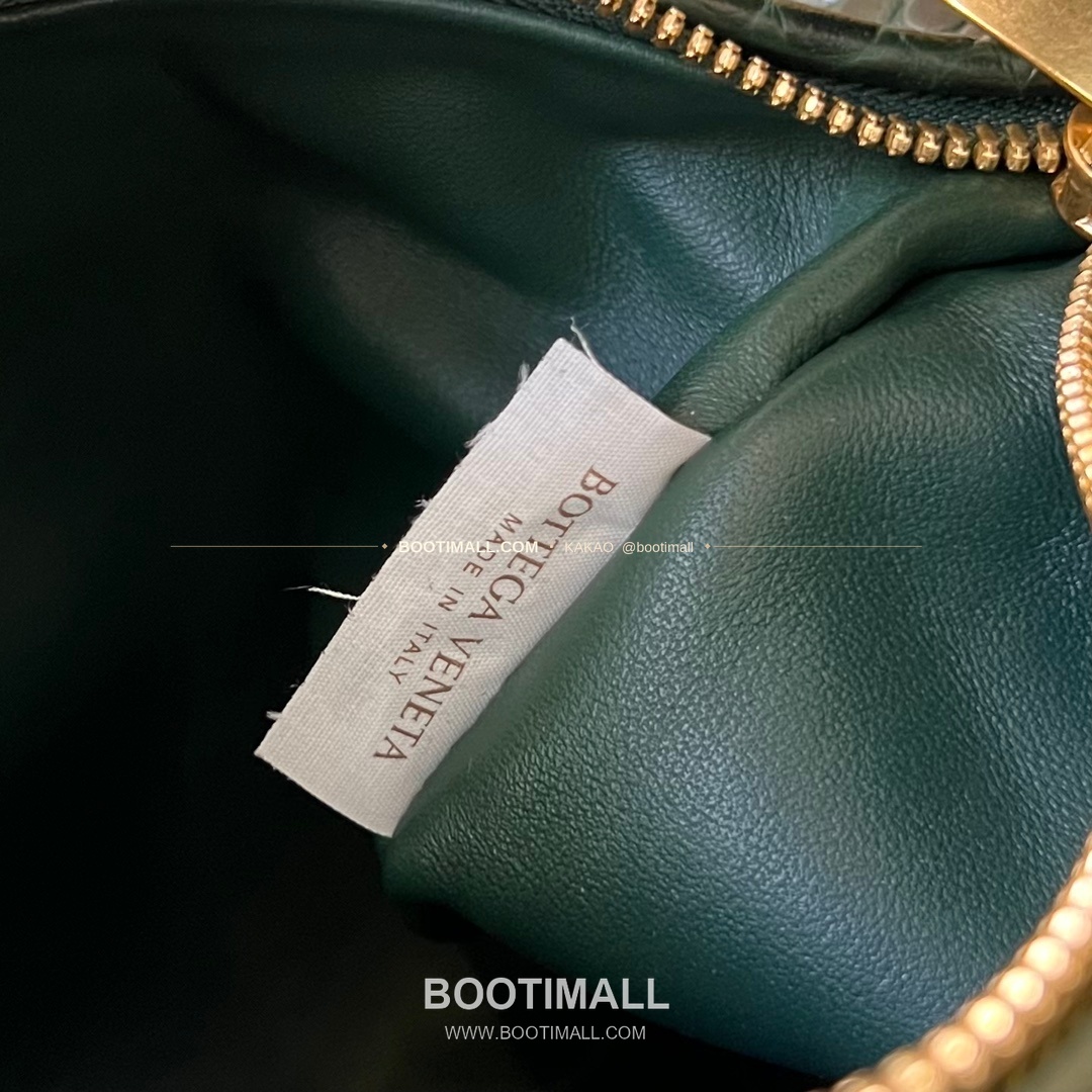 보테가베네타 카프스킨 구조 숄더백 Bottega Veneta Calfskin Structured Shoulder Bag 717709 28cm 9