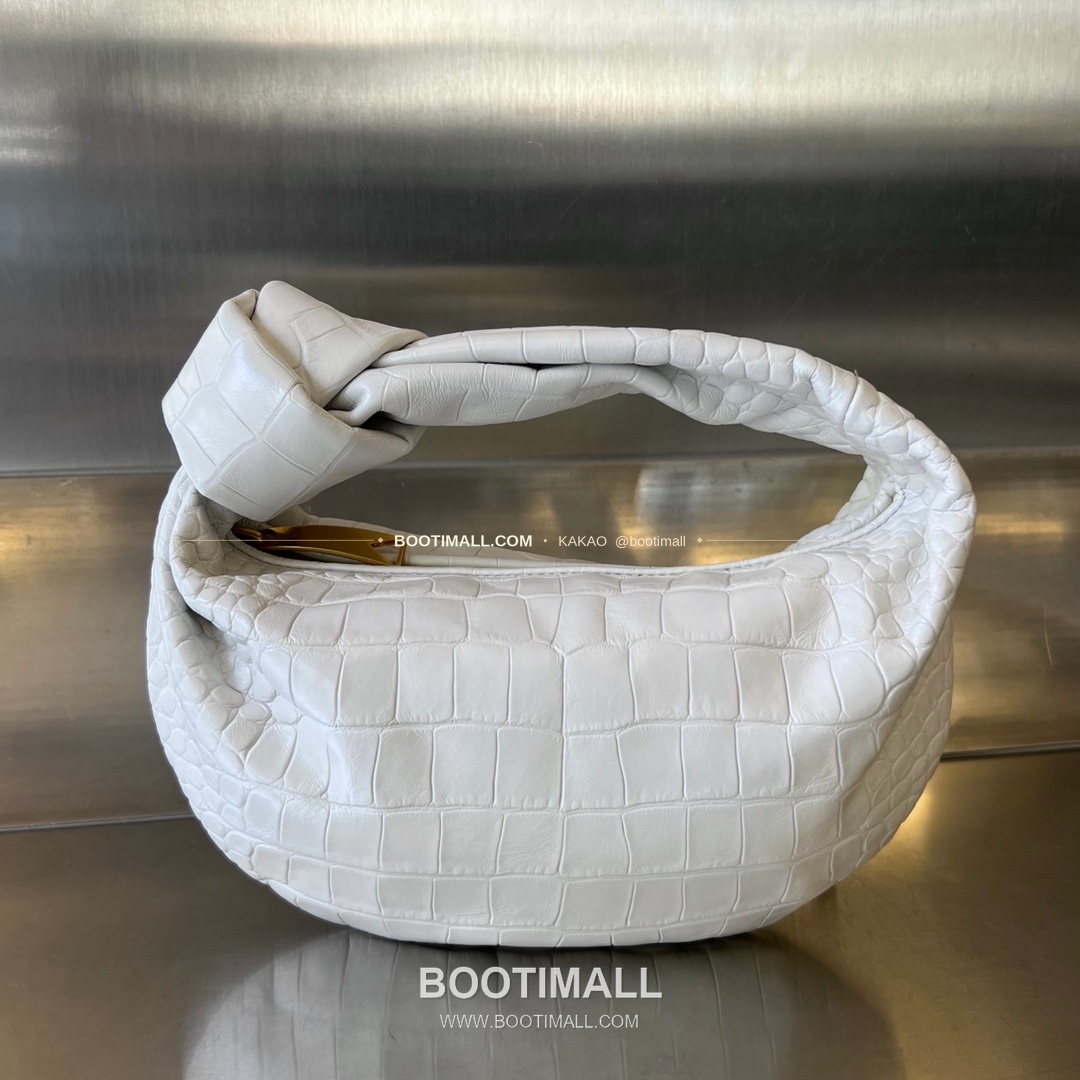 보테가베네타 카프스킨 구조 숄더백 Bottega Veneta Calfskin Structured Shoulder Bag 717709 28cm 1