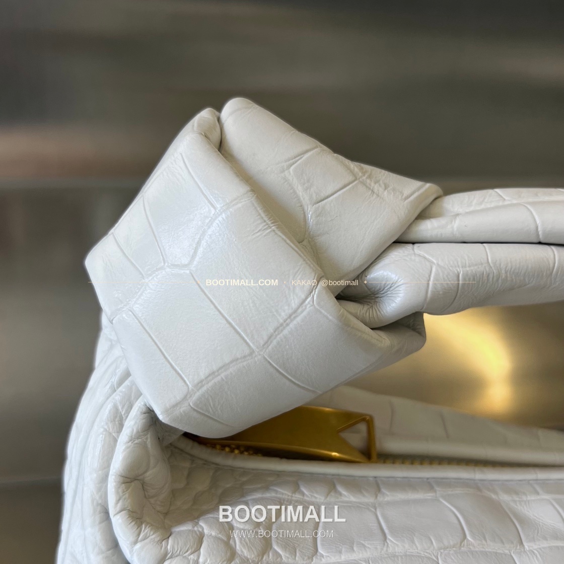 보테가베네타 카프스킨 구조 숄더백 Bottega Veneta Calfskin Structured Shoulder Bag 717709 28cm 3