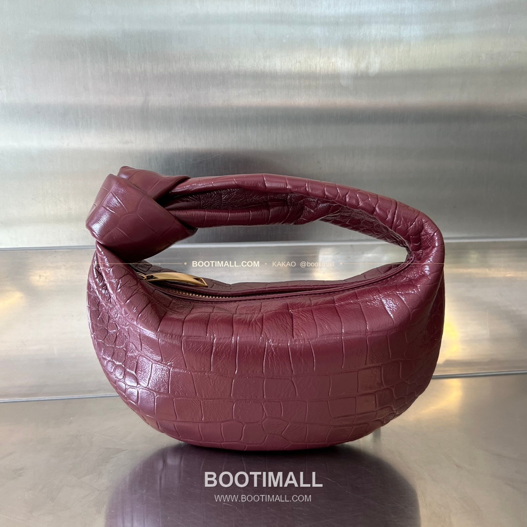 보테가베네타 카프스킨 구조 숄더백 Bottega Veneta Calfskin Structured Shoulder Bag 717709 28cm 1