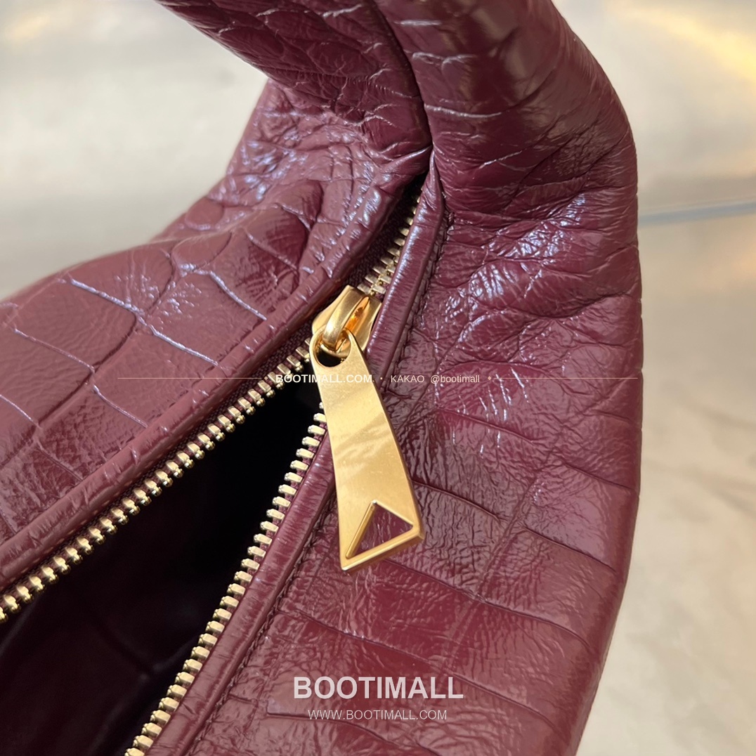 보테가베네타 카프스킨 구조 숄더백 Bottega Veneta Calfskin Structured Shoulder Bag 717709 28cm 7