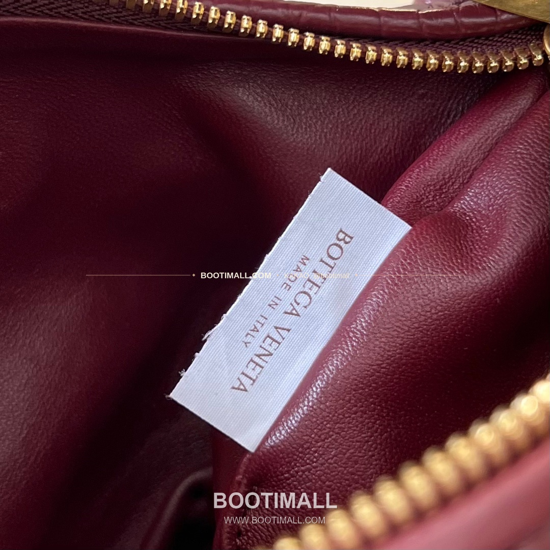 보테가베네타 카프스킨 구조 숄더백 Bottega Veneta Calfskin Structured Shoulder Bag 717709 28cm 9