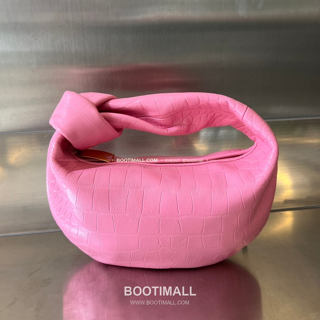 보테가베네타 카프스킨 구조 숄더백 Bottega Veneta Calfskin Structured Shoulder Bag 717709 28cm 1