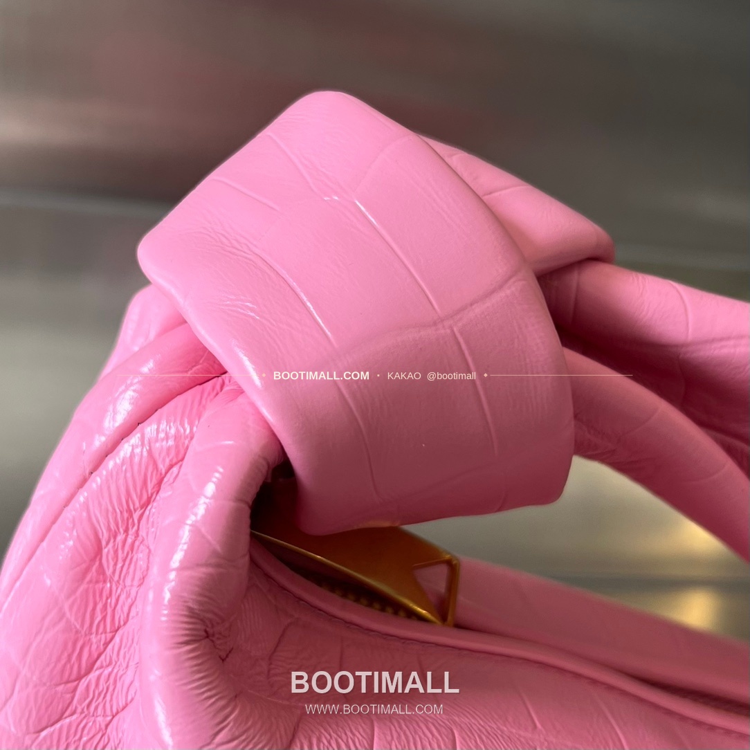 보테가베네타 카프스킨 구조 숄더백 Bottega Veneta Calfskin Structured Shoulder Bag 717709 28cm 3