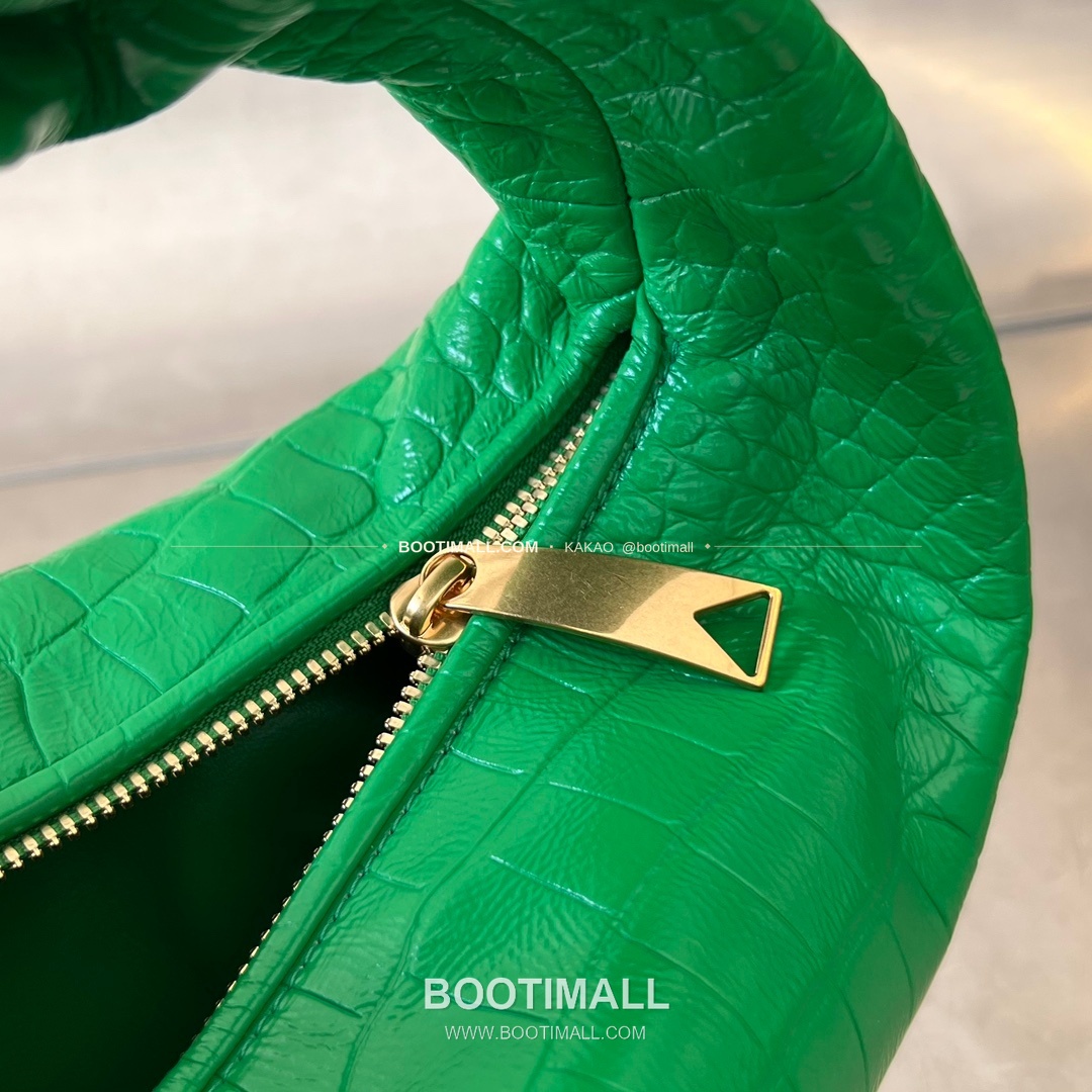 보테가베네타 카프스킨 구조 숄더백 Bottega Veneta Calfskin Structured Shoulder Bag 717709 28cm 7