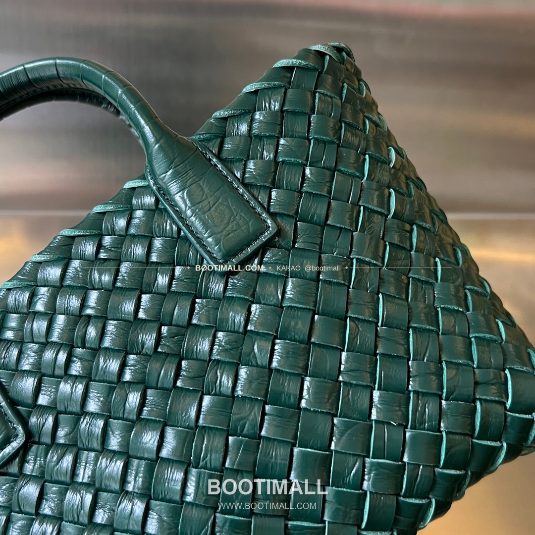 보테가베네타 카프스킨 구조 미니 토트백 Bottega Veneta Calfskin Structured Mini Tote Bag 717712 20cm 4