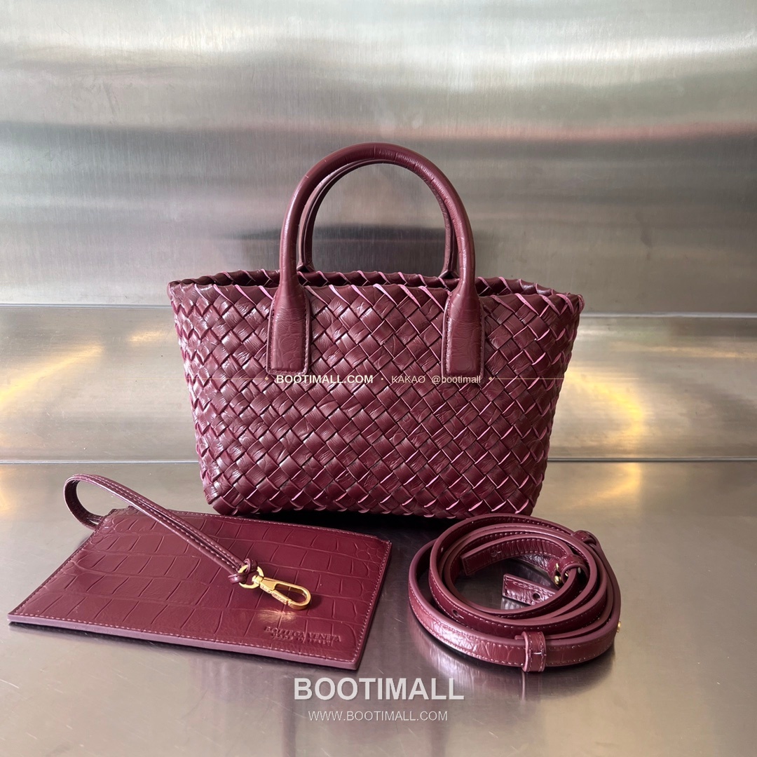 보테가베네타 카프스킨 구조 미니 토트백 Bottega Veneta Calfskin Structured Mini Tote Bag 717712 20cm 1