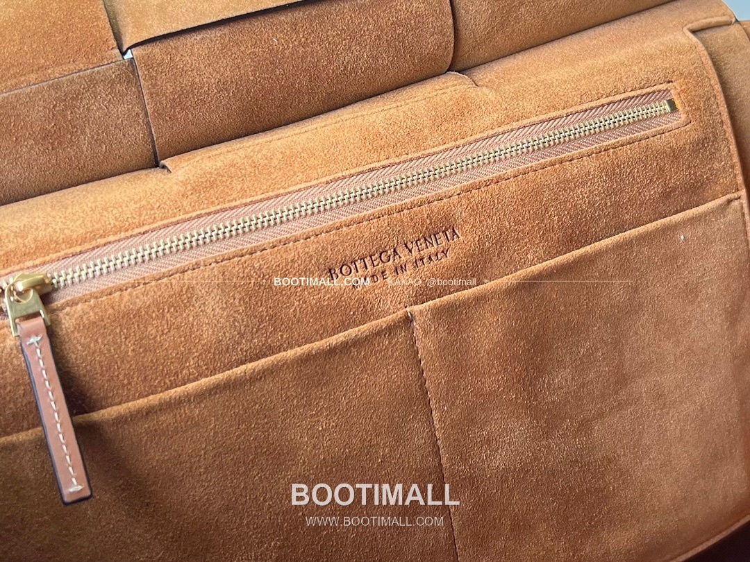 보테가베네타 카프스킨 구조 토트백 Bottega Veneta Calfskin Structured Tote Bag 575941 48cm 7