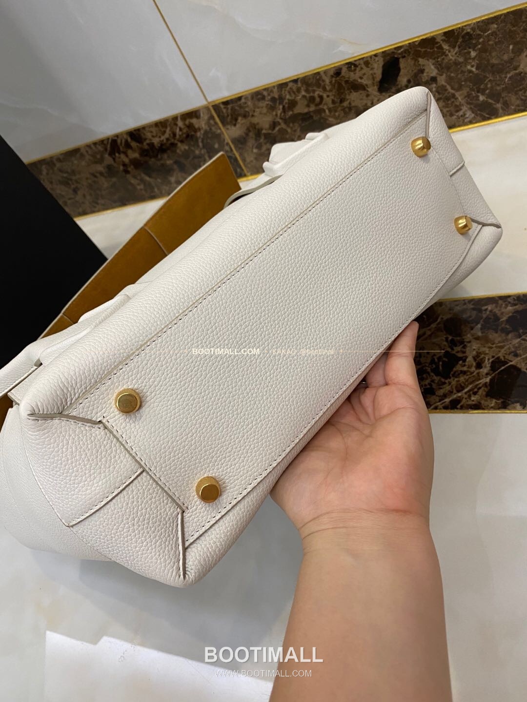 보테가베네타 카프스킨 구조 토트백 Bottega Veneta Calfskin Structured Tote Bag 575941 48cm 3