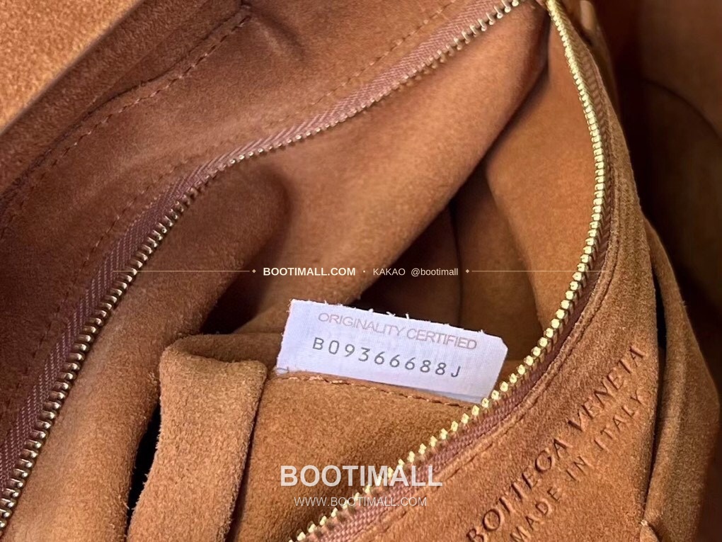 보테가베네타 카프스킨 구조 토트백 Bottega Veneta Calfskin Structured Tote Bag 575941 48cm 8