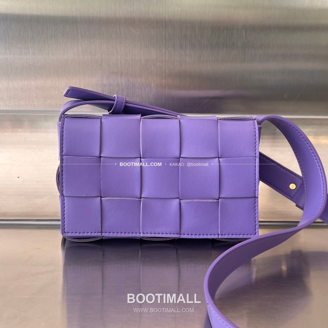 보테가베네타 카프스킨 슬림 숄더백 Bottega Veneta Calfskin Slim Shoulder Bag 730848 19cm 1