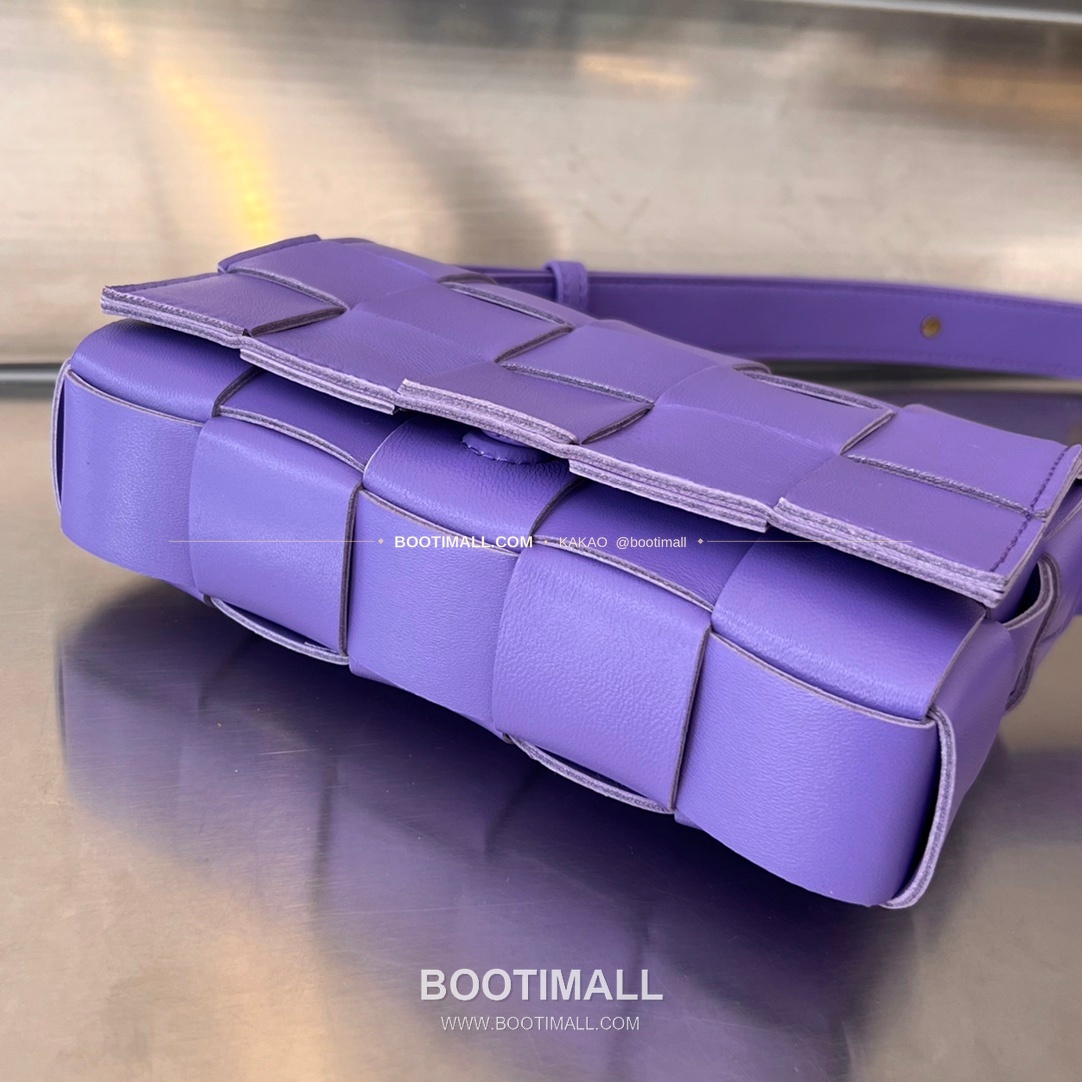 보테가베네타 카프스킨 슬림 숄더백 Bottega Veneta Calfskin Slim Shoulder Bag 730848 19cm 4