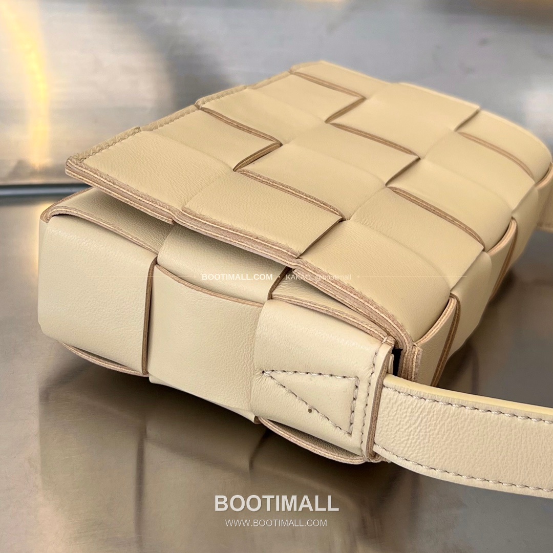 보테가베네타 카프스킨 슬림 숄더백 Bottega Veneta Calfskin Slim Shoulder Bag 730848 19cm 3