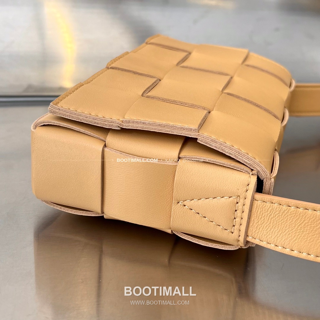 보테가베네타 카프스킨 슬림 숄더백 Bottega Veneta Calfskin Slim Shoulder Bag 730848 19cm 3