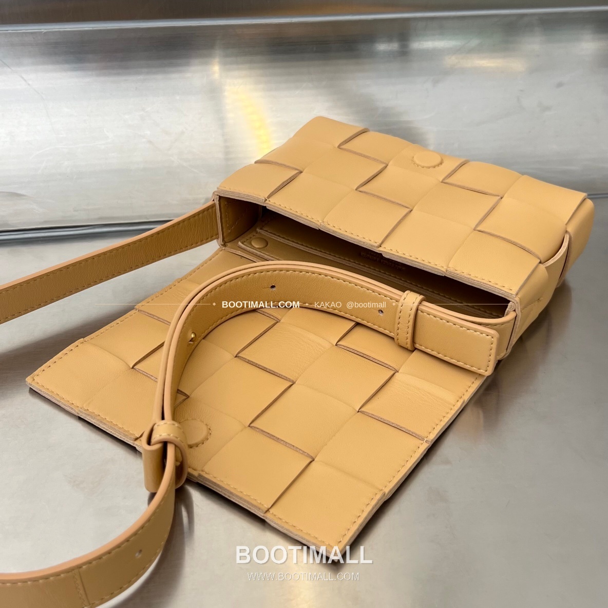 보테가베네타 카프스킨 슬림 숄더백 Bottega Veneta Calfskin Slim Shoulder Bag 730848 19cm 5