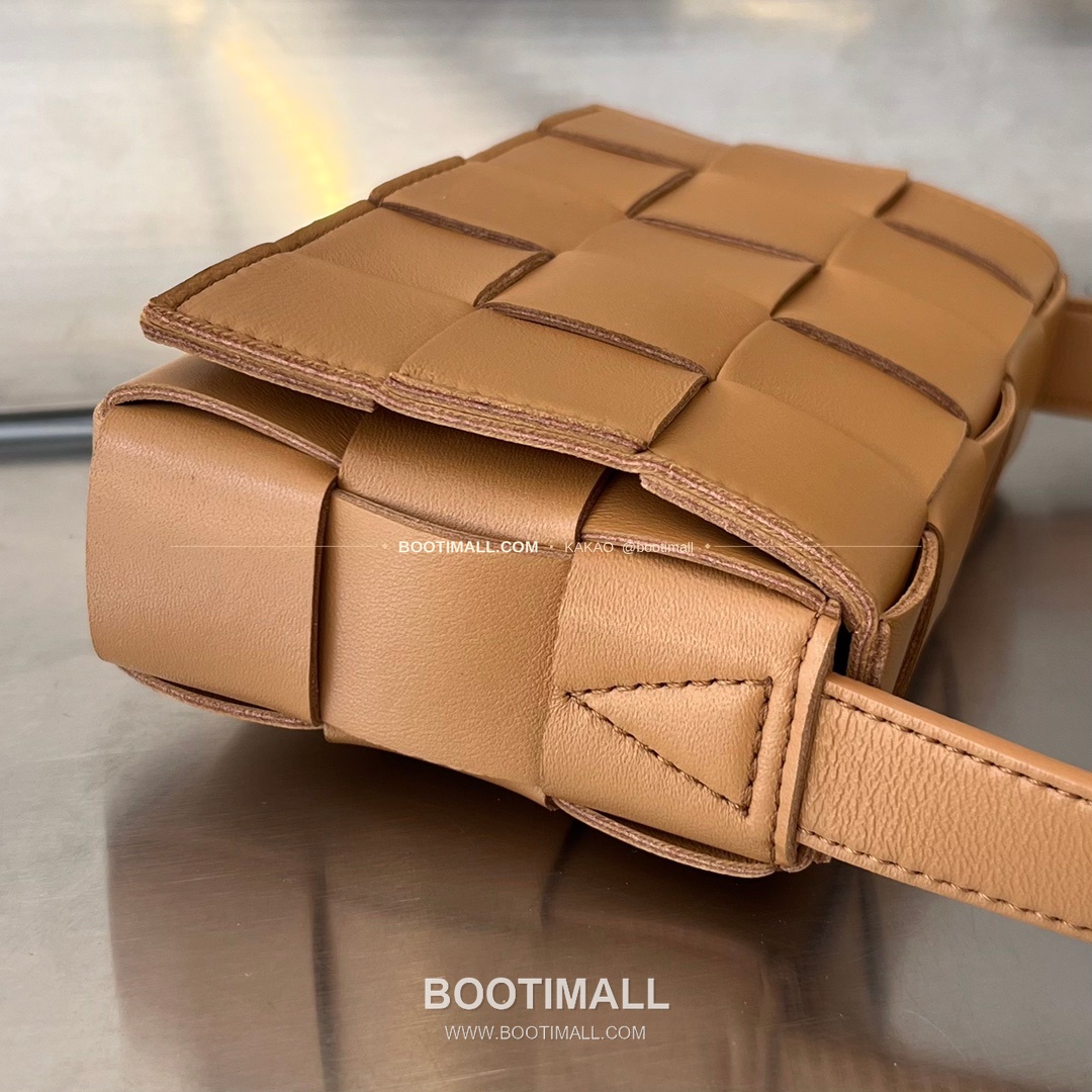 보테가베네타 카프스킨 슬림 숄더백 Bottega Veneta Calfskin Slim Shoulder Bag 730848 19cm 5