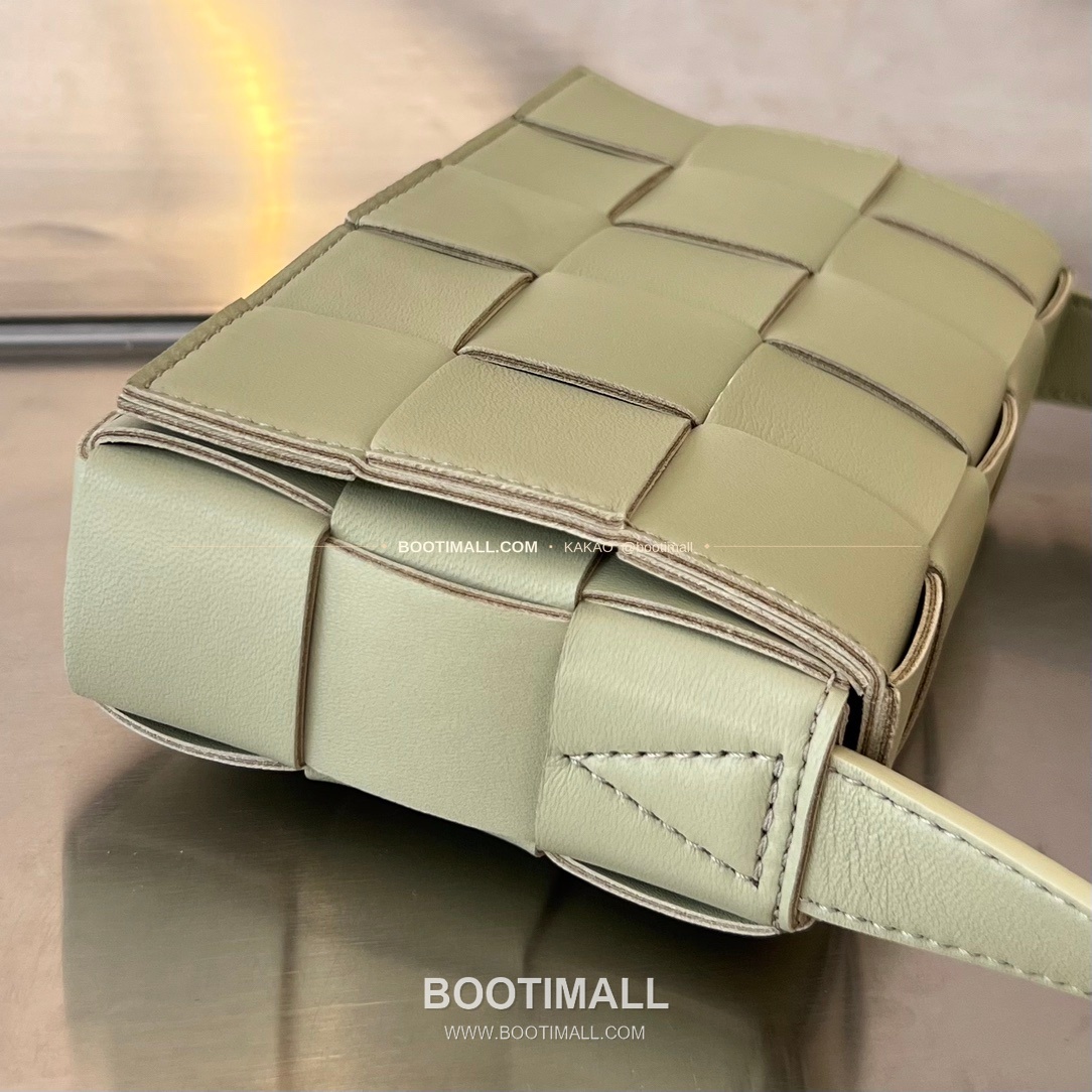 보테가베네타 카프스킨 슬림 숄더백 Bottega Veneta Calfskin Slim Shoulder Bag 730848 19cm 3