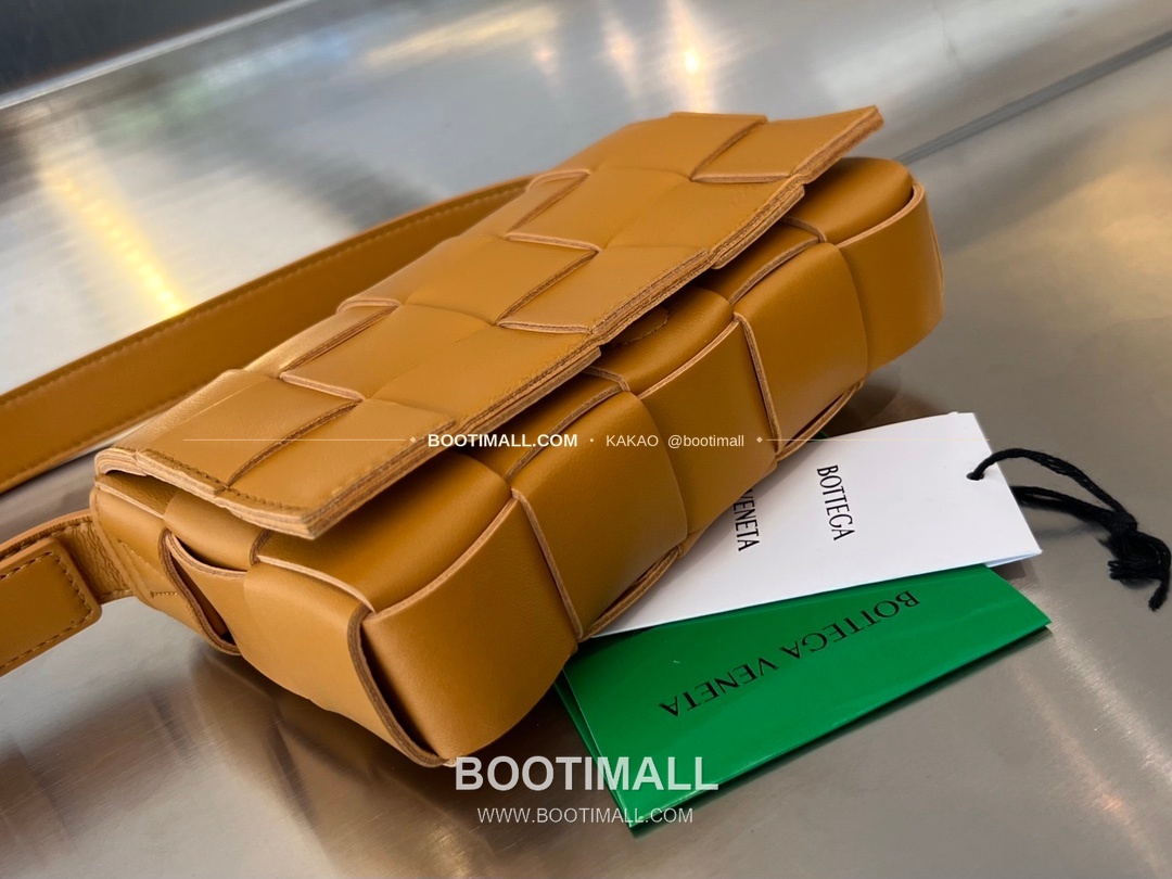 보테가베네타 카프스킨 슬림 숄더백 Bottega Veneta Calfskin Slim Shoulder Bag 730848 19cm 4