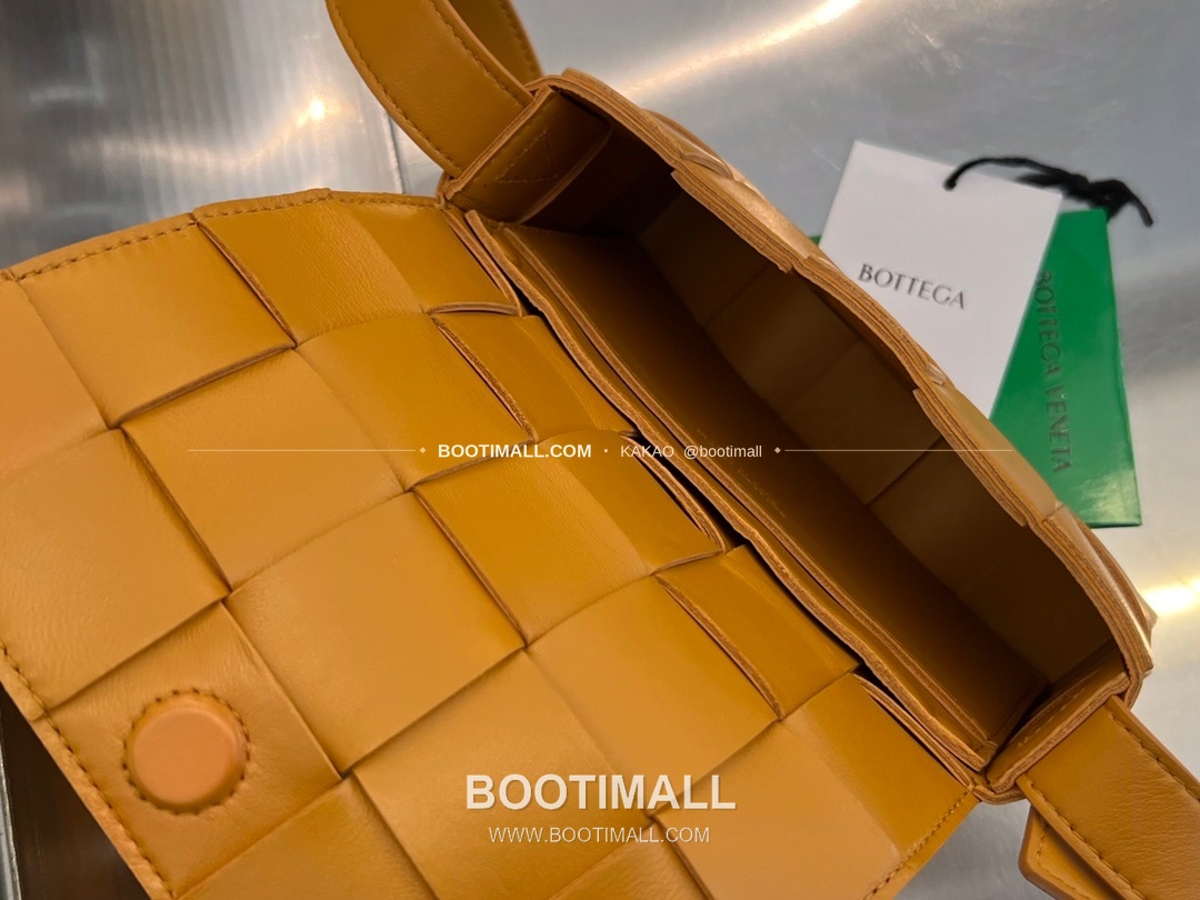 보테가베네타 카프스킨 슬림 숄더백 Bottega Veneta Calfskin Slim Shoulder Bag 730848 19cm 5