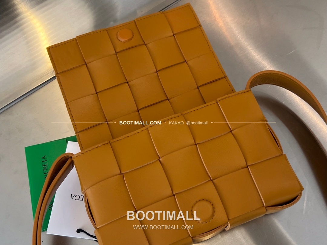 보테가베네타 카프스킨 슬림 숄더백 Bottega Veneta Calfskin Slim Shoulder Bag 730848 19cm 7