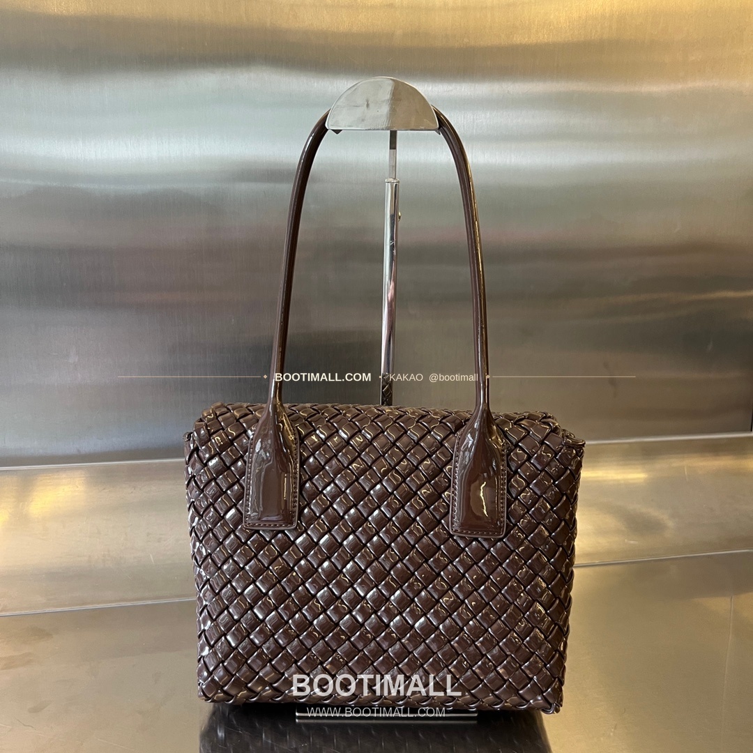보테가베네타 카프스킨 구조 토트백 Bottega Veneta Calfskin Structured Tote Bag 709420 24cm 2