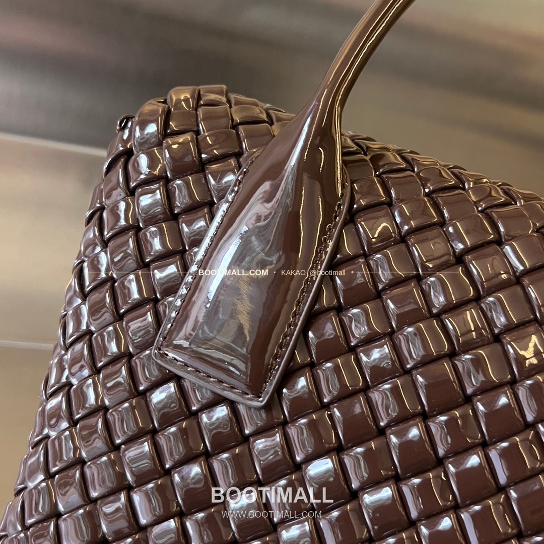 보테가베네타 카프스킨 구조 토트백 Bottega Veneta Calfskin Structured Tote Bag 709420 24cm 4