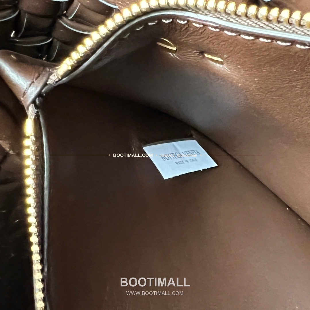 보테가베네타 카프스킨 구조 토트백 Bottega Veneta Calfskin Structured Tote Bag 709420 24cm 9