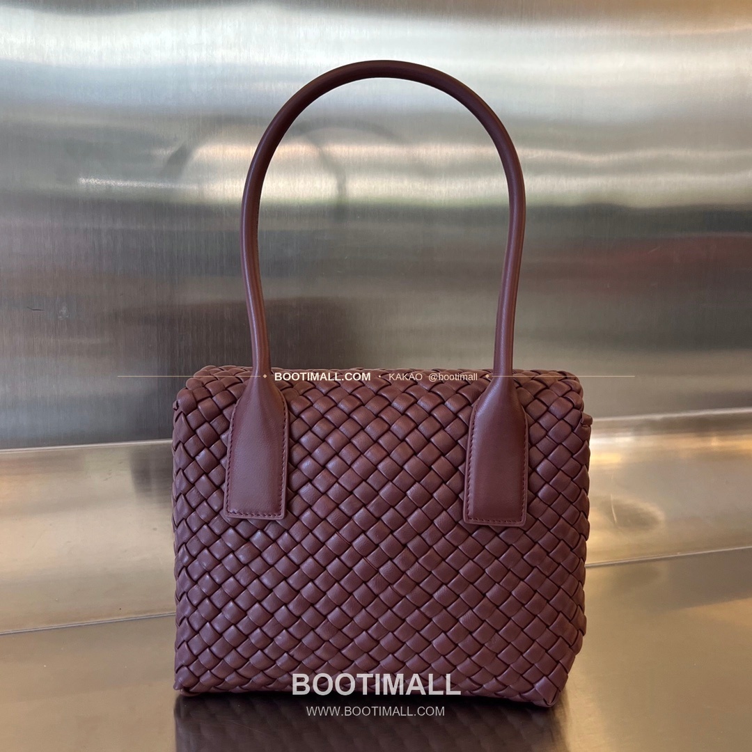 보테가베네타 카프스킨 구조 토트백 Bottega Veneta Calfskin Structured Tote Bag 709420 24cm 2