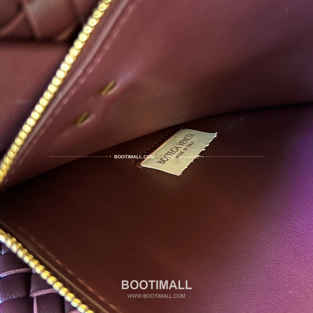 보테가베네타 카프스킨 구조 토트백 Bottega Veneta Calfskin Structured Tote Bag 709420 24cm 9