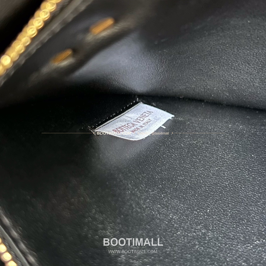 보테가베네타 카프스킨 구조 토트백 Bottega Veneta Calfskin Structured Tote Bag 709420 24cm 9
