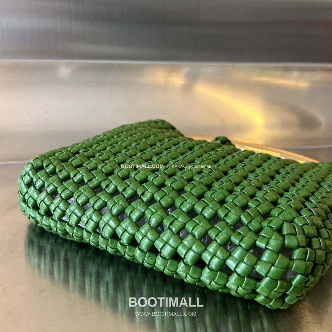 보테가베네타 카프스킨 구조 숄더백 Bottega Veneta Calfskin Structured Shoulder Bag 731166 29cm 4