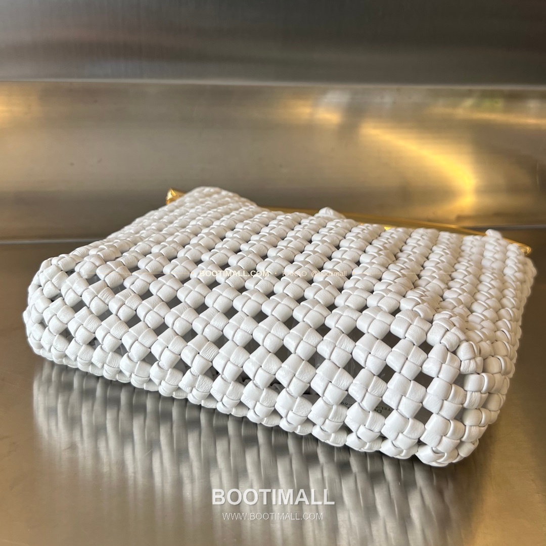 보테가베네타 카프스킨 구조 숄더백 Bottega Veneta Calfskin Structured Shoulder Bag 731166 29cm 4