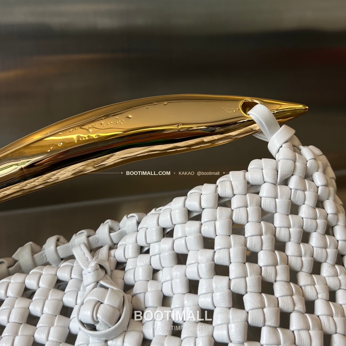 보테가베네타 카프스킨 구조 숄더백 Bottega Veneta Calfskin Structured Shoulder Bag 731166 29cm 5