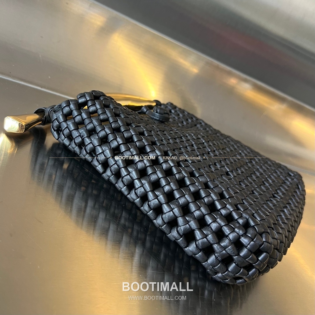 보테가베네타 카프스킨 구조 숄더백 Bottega Veneta Calfskin Structured Shoulder Bag 731166 29cm 3