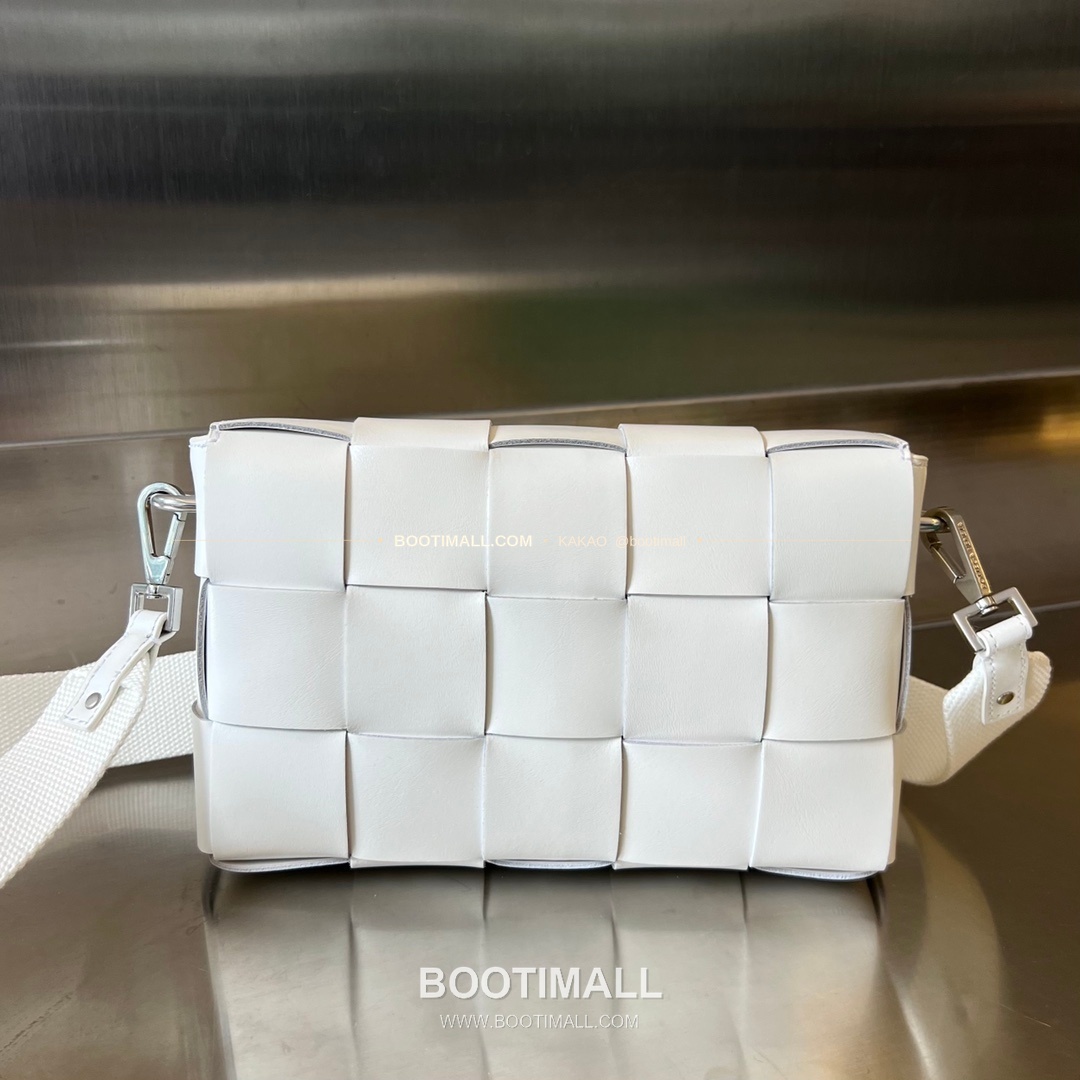 보테가베네타 카프스킨 슬림 숄더백 Bottega Veneta Calfskin Slim Shoulder Bag 741777 23cm 2