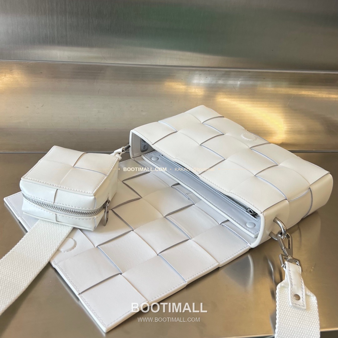 보테가베네타 카프스킨 슬림 숄더백 Bottega Veneta Calfskin Slim Shoulder Bag 741777 23cm 5